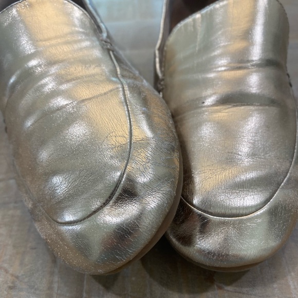 FitFlop Lena Metallic gold loader slide on shoes - Picture 14 of 15